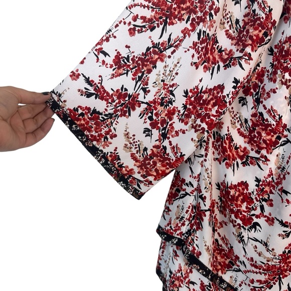 White House Black Market Red Orange Floral Layered Blouse Size XL - Picture 3 of 7